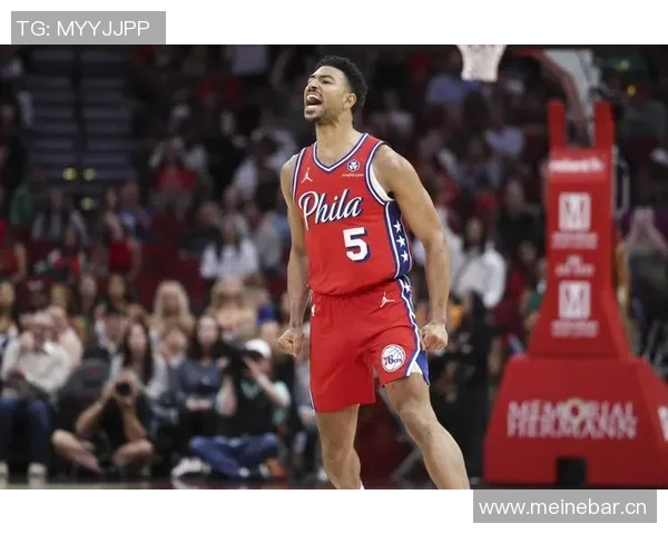 76人对格莱姆斯报价870万均薪稳定在900万左右引发关注 76人对格莱姆斯报价870万均薪稳定在900万左右引发关注