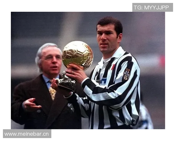 希勒警告曼联若败桑德兰阿莫林或将下课齐达内执教令我感到意外