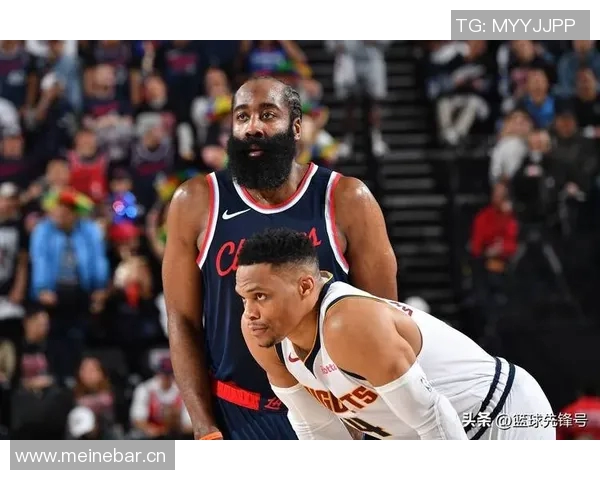 维拉纽瓦分析哈登与皮蓬的职业生涯差异与历史地位