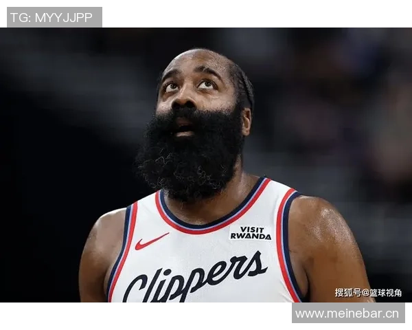 哈登快船生涯第八场比赛斩获30分10助攻创队史第二佳绩仅次于保罗