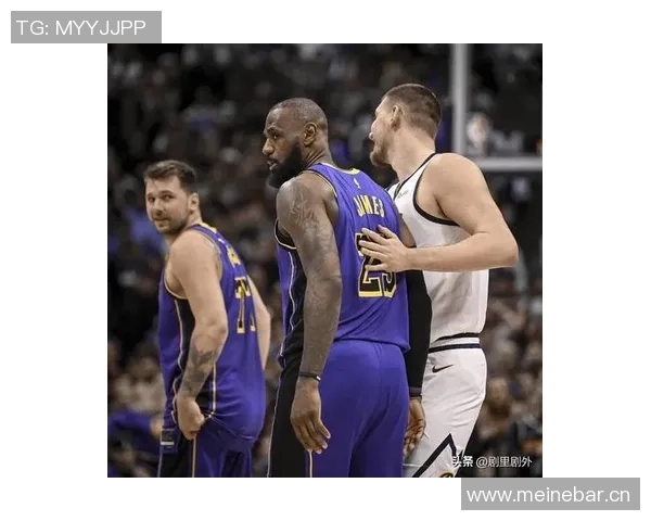 双星联手助力湖人逆袭东契奇与里夫斯同场净效率飙升至129